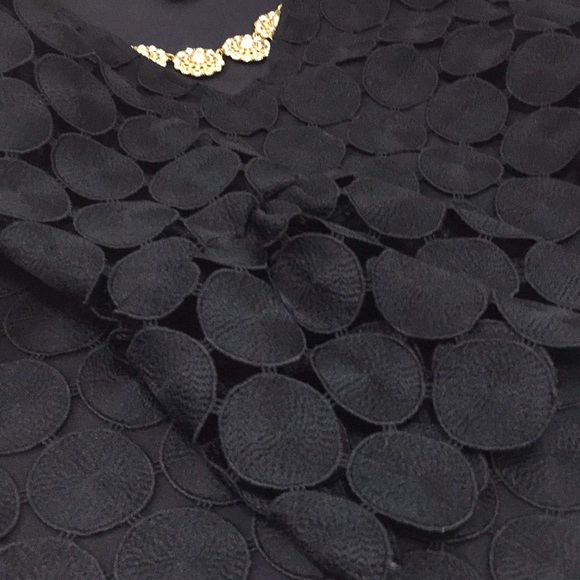 Ann Taylor Circle Lace Flare Sleeve Top Navy - Picture 8 of 11